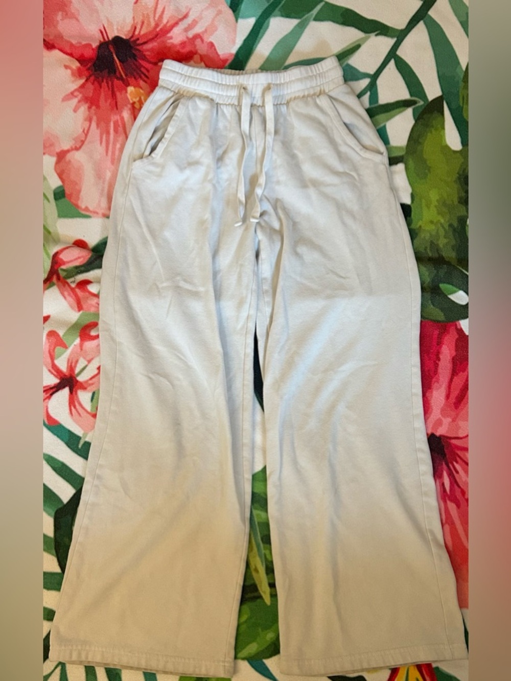 Colsie Cream Cozy Lounge Sweatpants with Elastic Waist